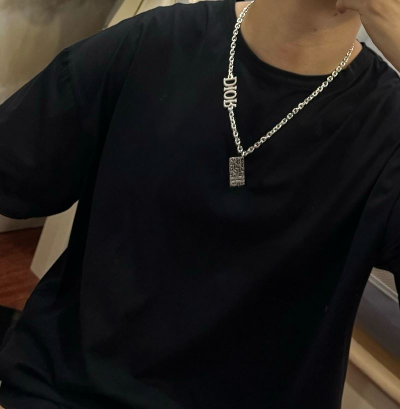 chr1st1an D10r necklaces